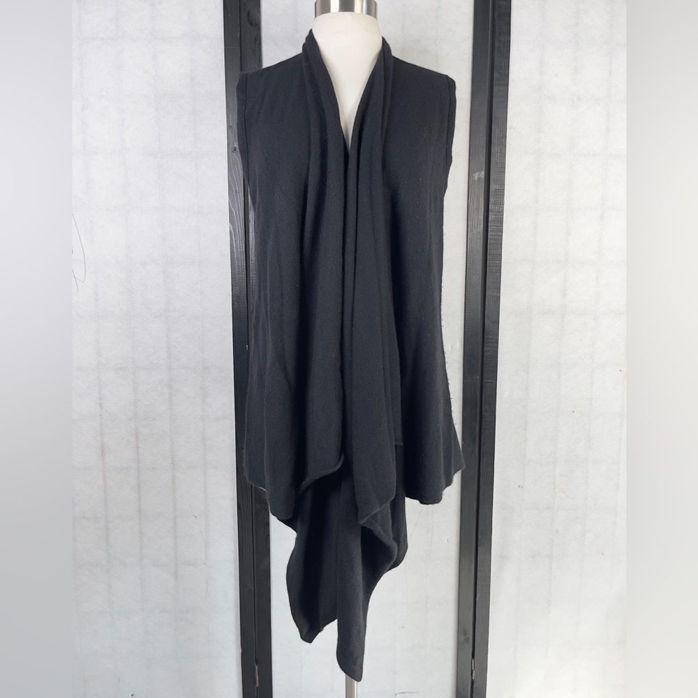 Eileen Fisher cashmere cardigan M